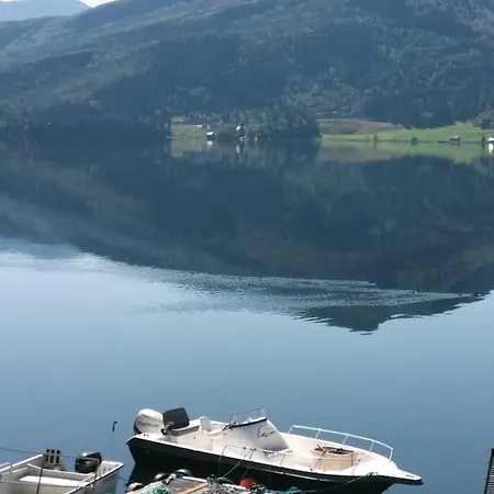 Bremanger Sjobuer Ved